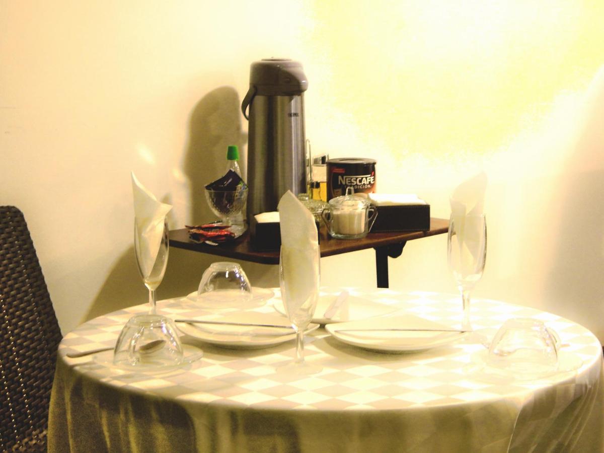 טלקה Hostal Plaza Maule מראה חיצוני תמונה